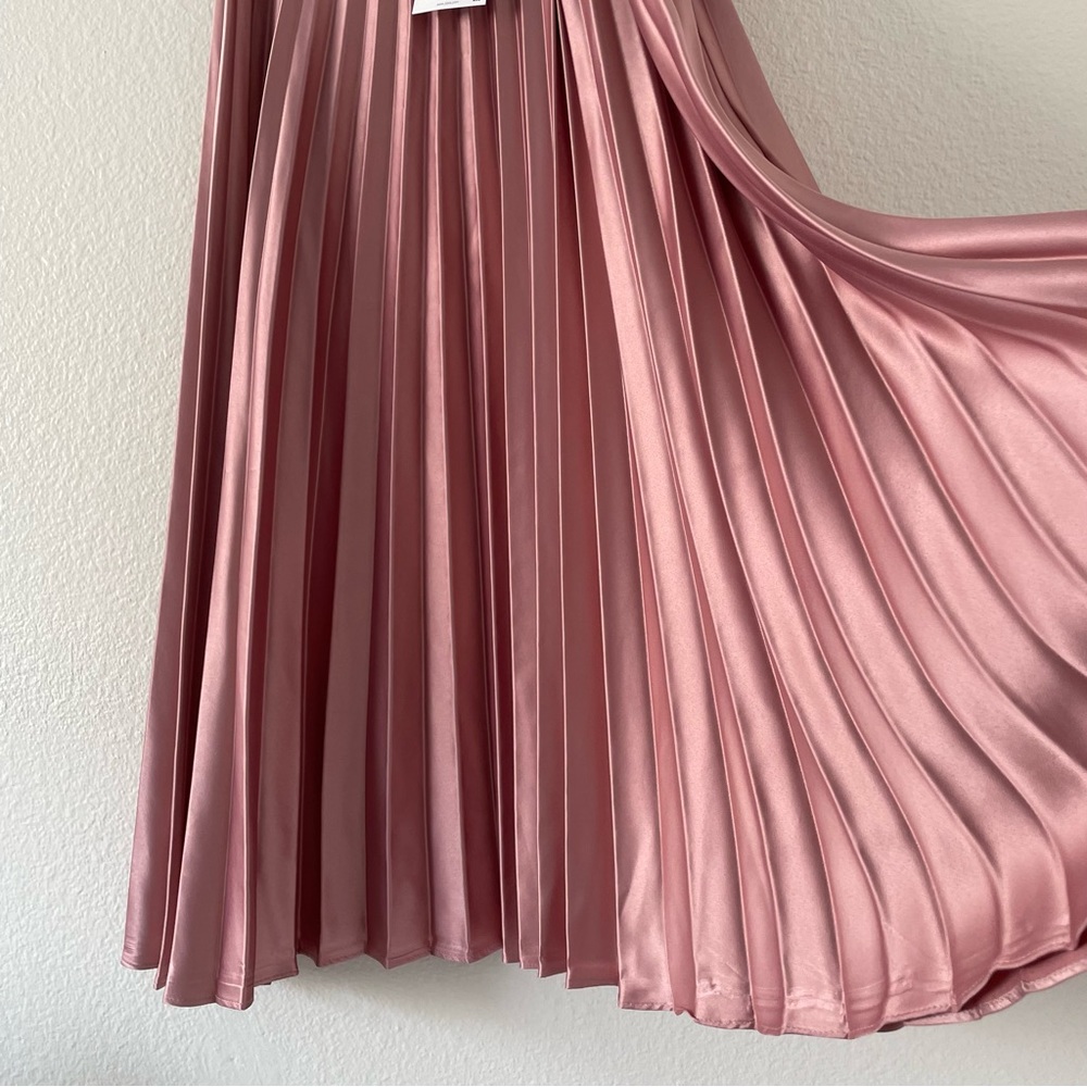 Zara pink satin effect pleated skirt XS
